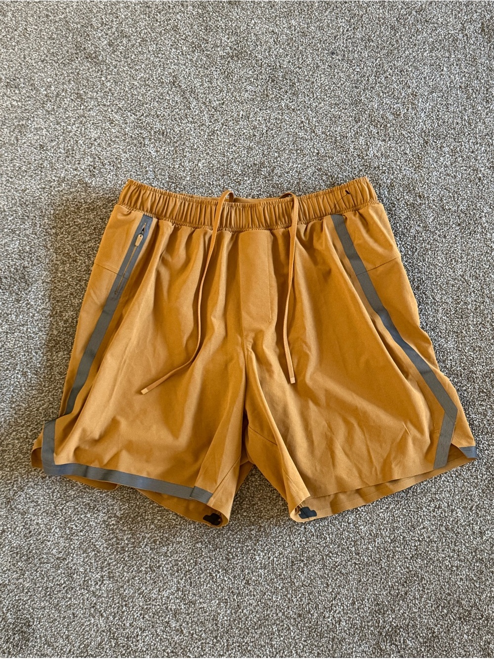 LULULEMON Men's Surge Shorts 6” in Mustard Yellow - Sz M - Like New